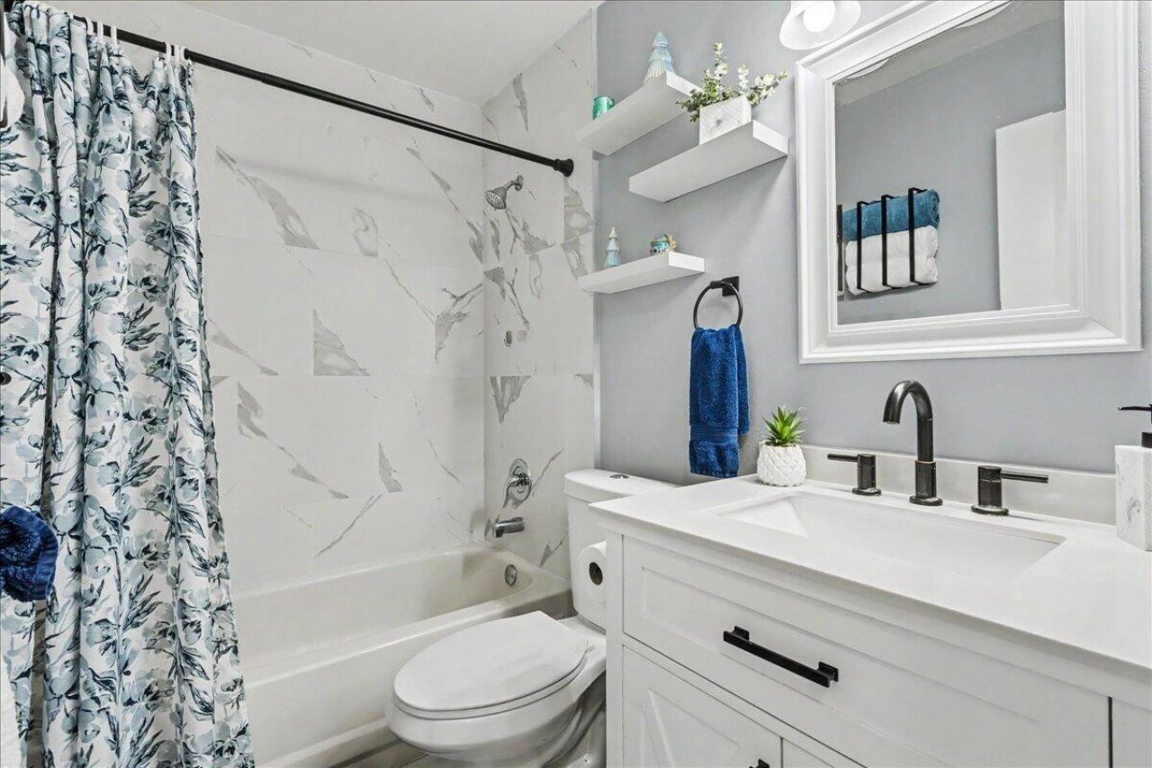 3801 Island Club Circle E, Lake Worth, FL 33462 Photo