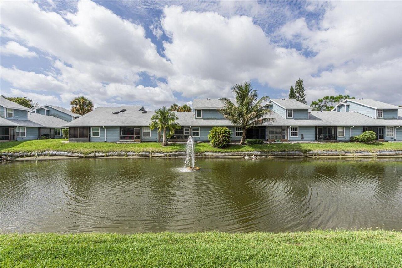 3801 Island Club Circle E, Lake Worth, FL 33462 Photo