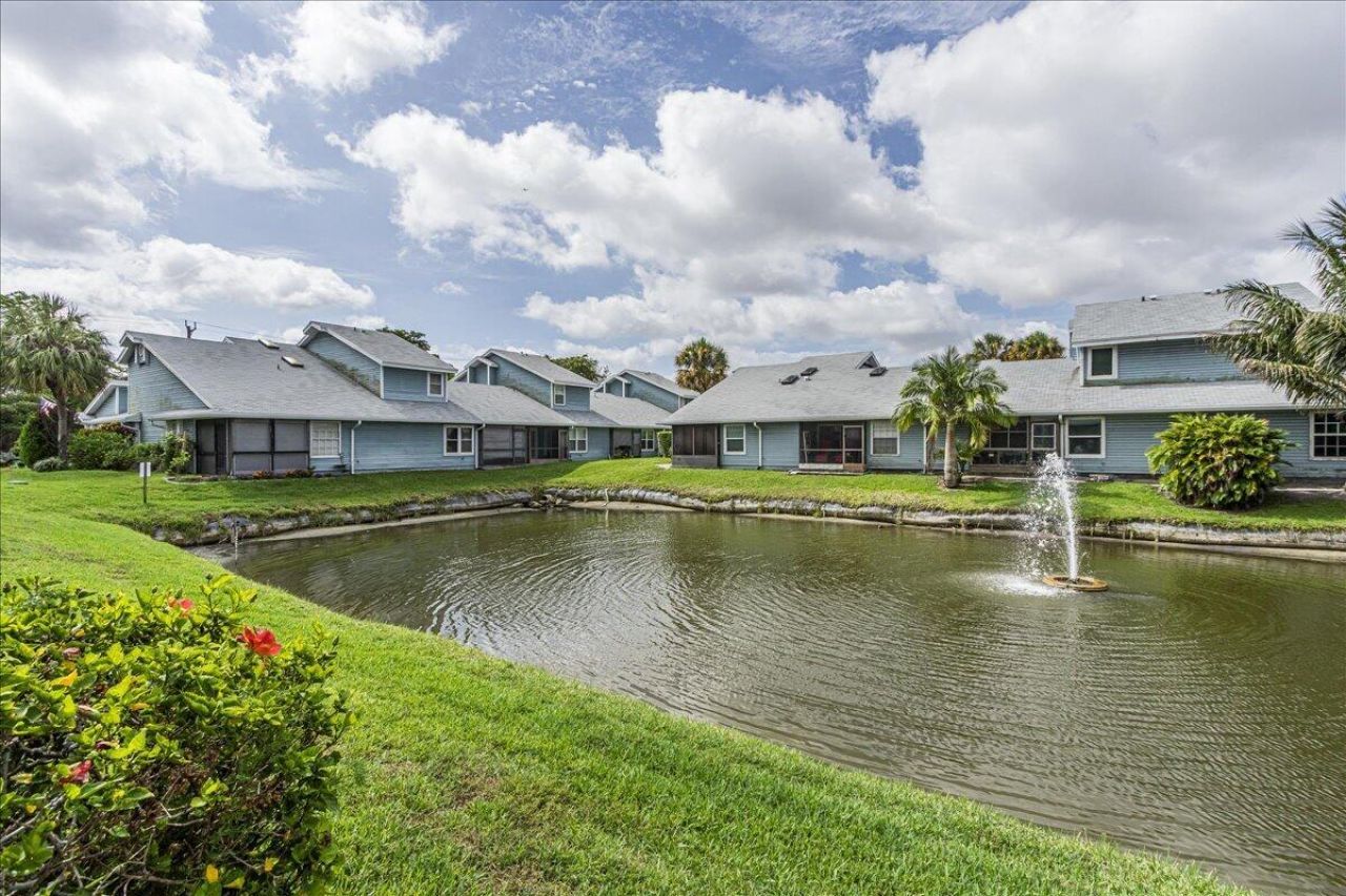 3801 Island Club Circle E, Lake Worth, FL 33462 Photo