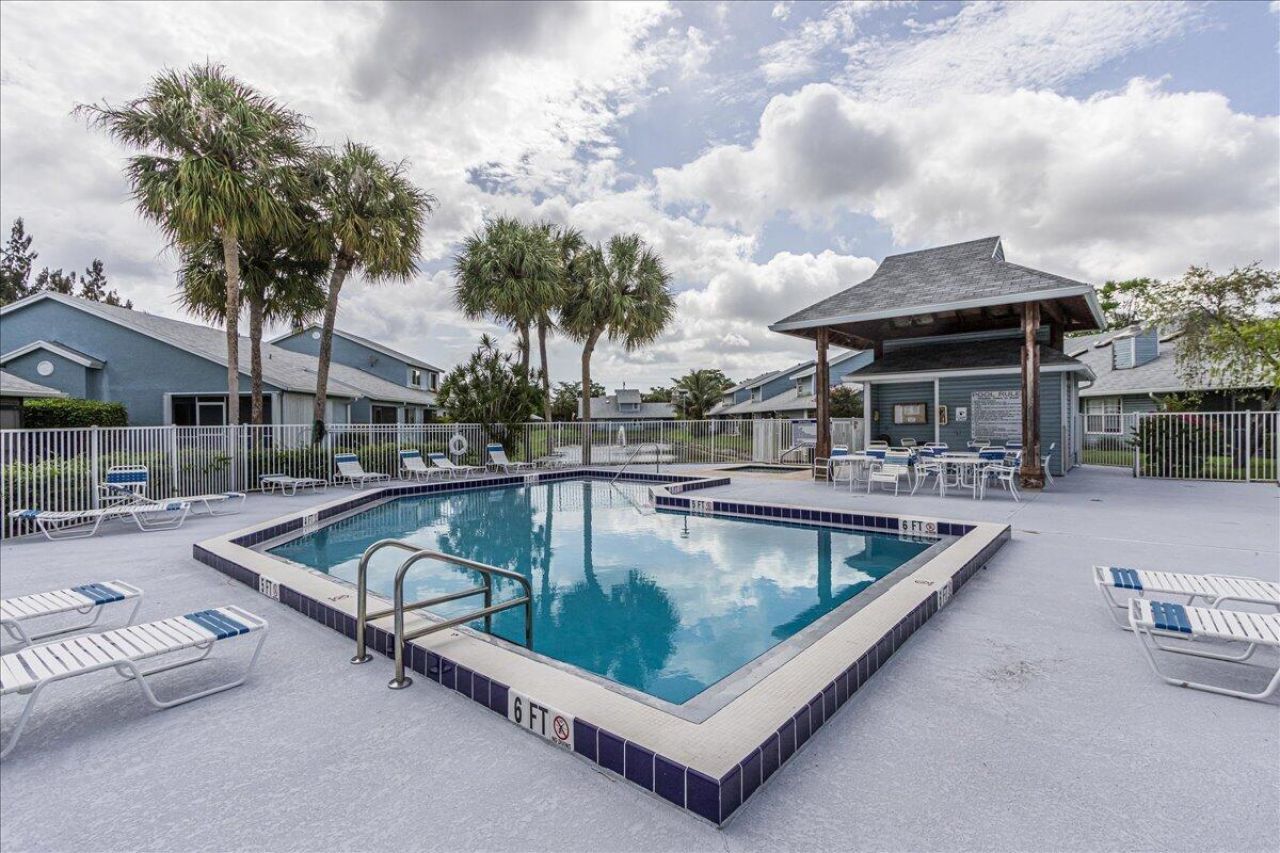 3801 Island Club Circle E, Lake Worth, FL 33462 Photo