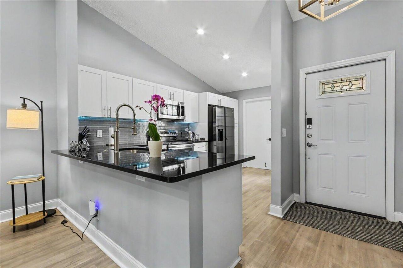3801 Island Club Circle E, Lake Worth, FL 33462 Photo