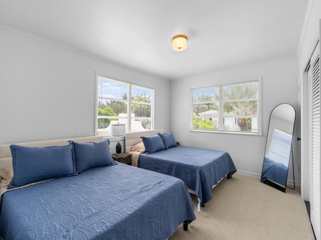 422 N Lakeside Drive, Lake Worth Beach, FL 33460 Photo