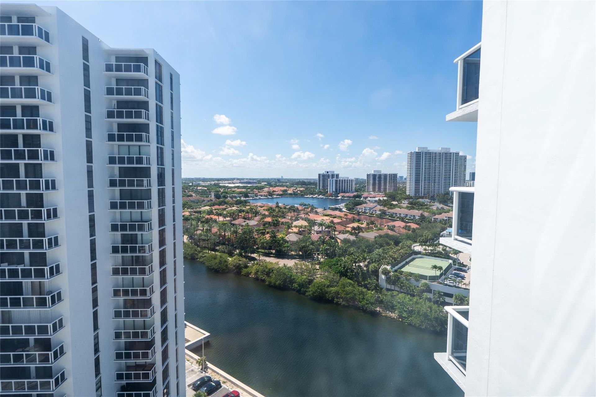 20515 E Country Club Drive, Unit 1848, Miami, FL 33180 Photo