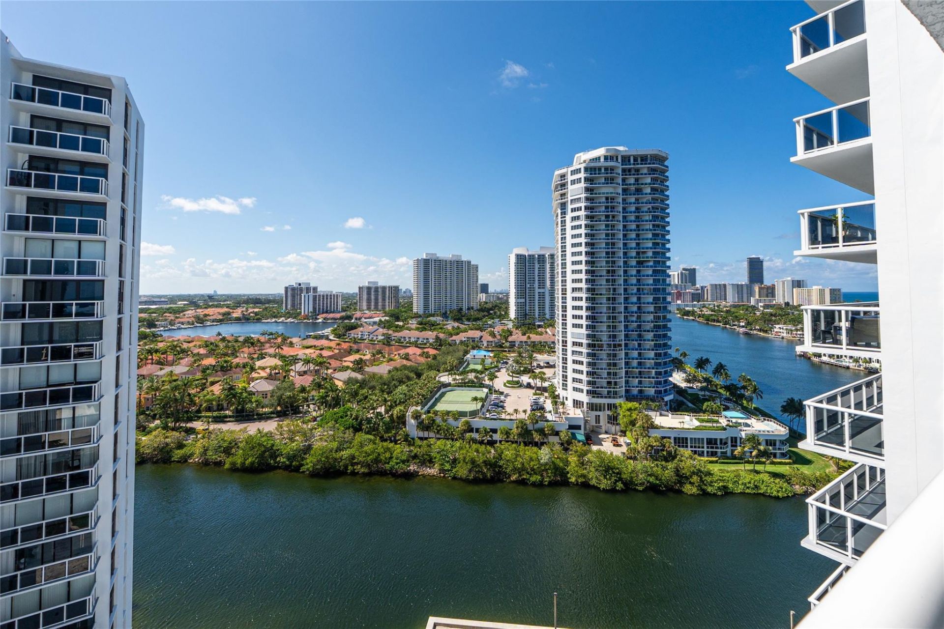 20515 E Country Club Drive, Unit 1848, Miami, FL 33180 Photo