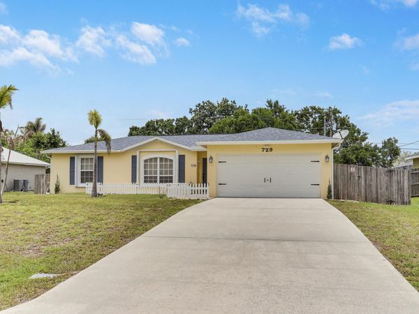 729 SW Saragossa Avenue, Port Saint Lucie, FL 34953