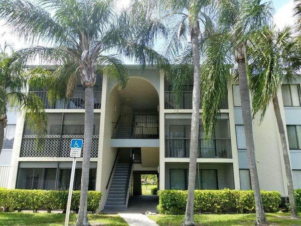 1113 Green Pine Boulevard, Unit B3, West Palm Beach, FL 33409