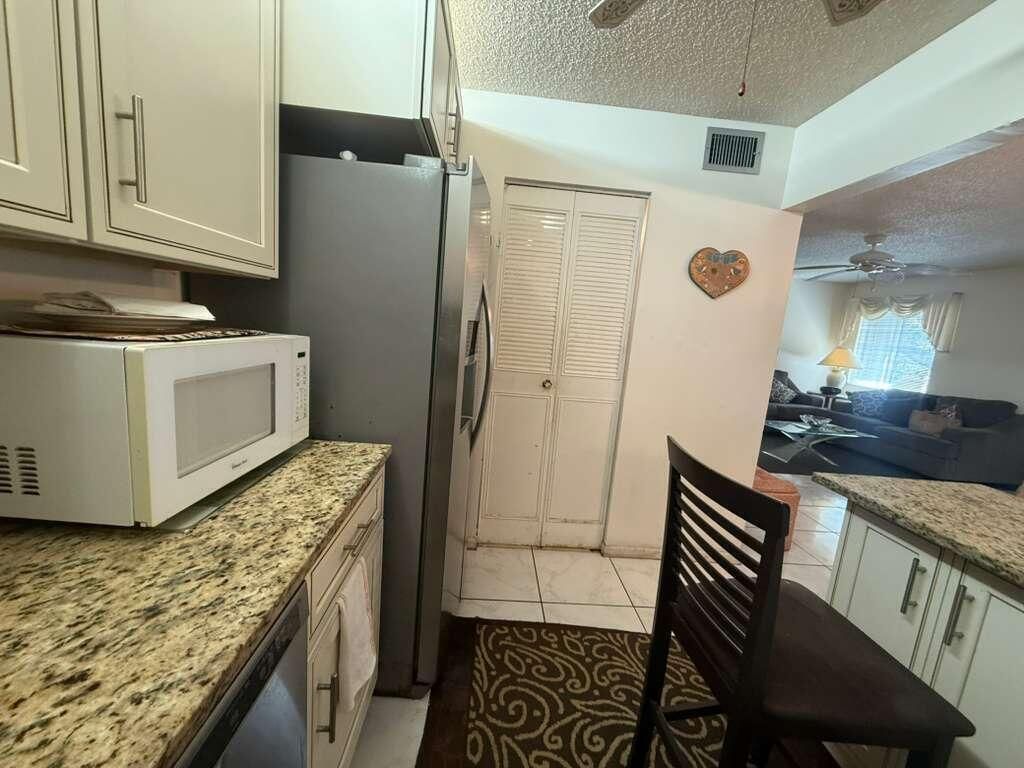 213 Pine Hov Circle, Unit D2, Greenacres, FL 33463 Photo