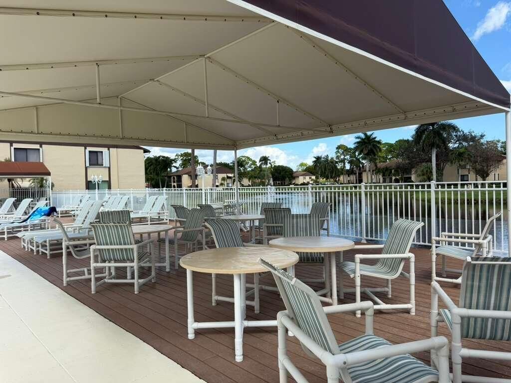 213 Pine Hov Circle, Unit D2, Greenacres, FL 33463 Photo