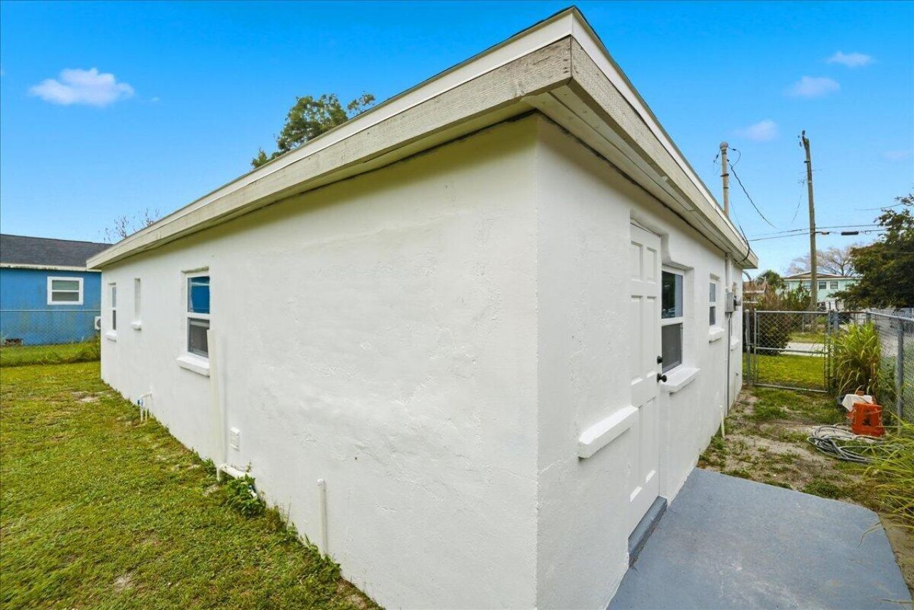 1110 N 22nd Street, Fort Pierce, FL 34950 Photo