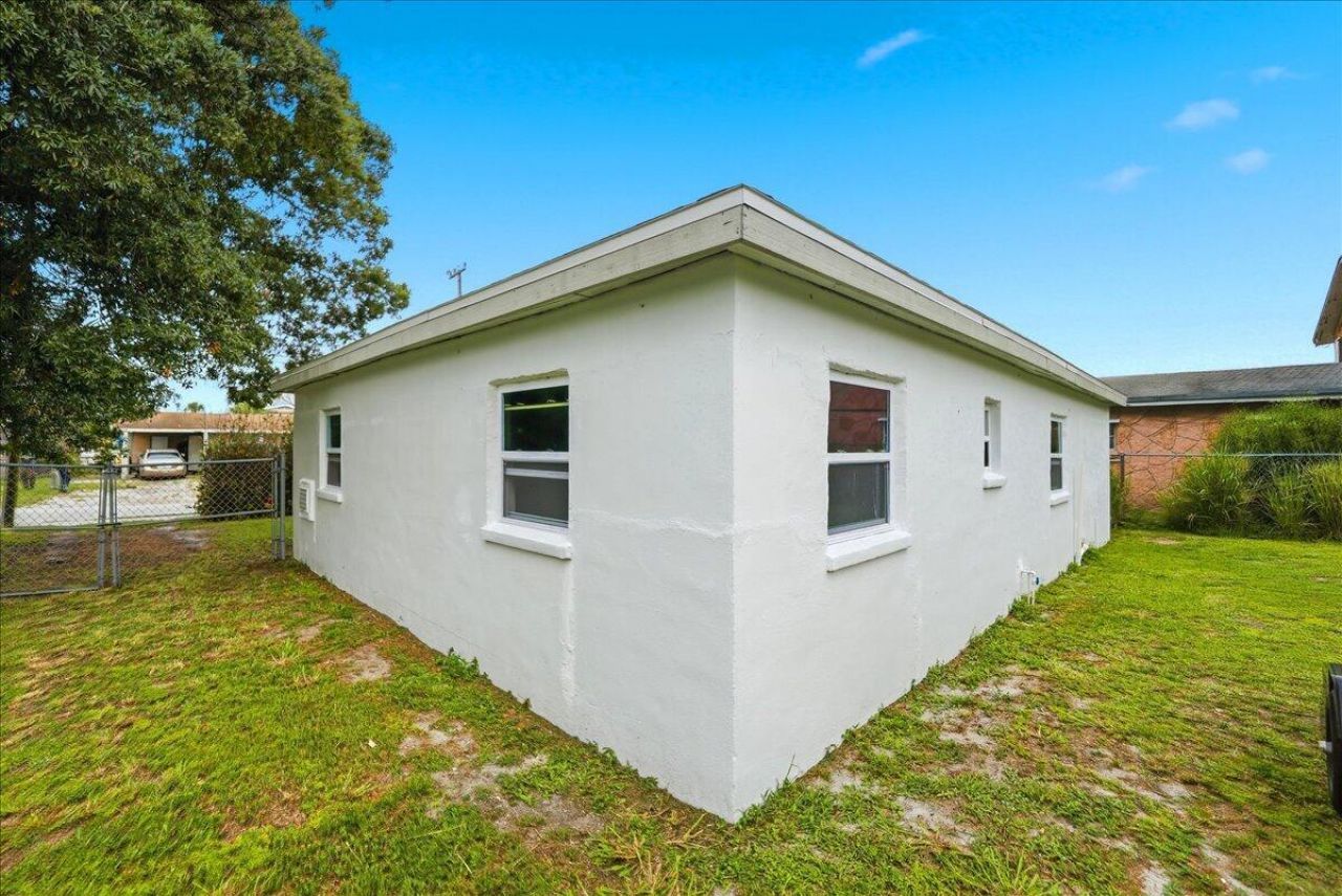 1110 N 22nd Street, Fort Pierce, FL 34950 Photo