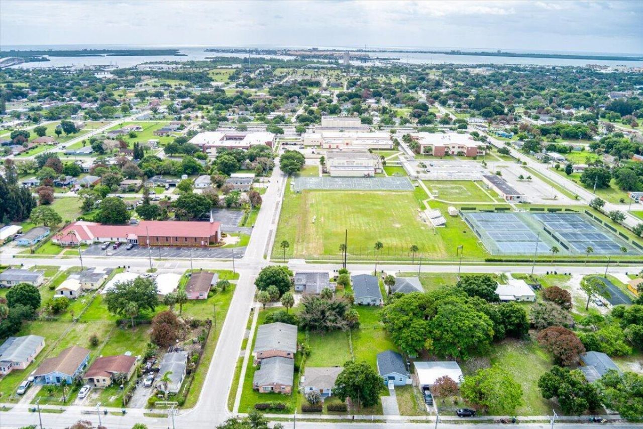 1110 N 22nd Street, Fort Pierce, FL 34950 Photo