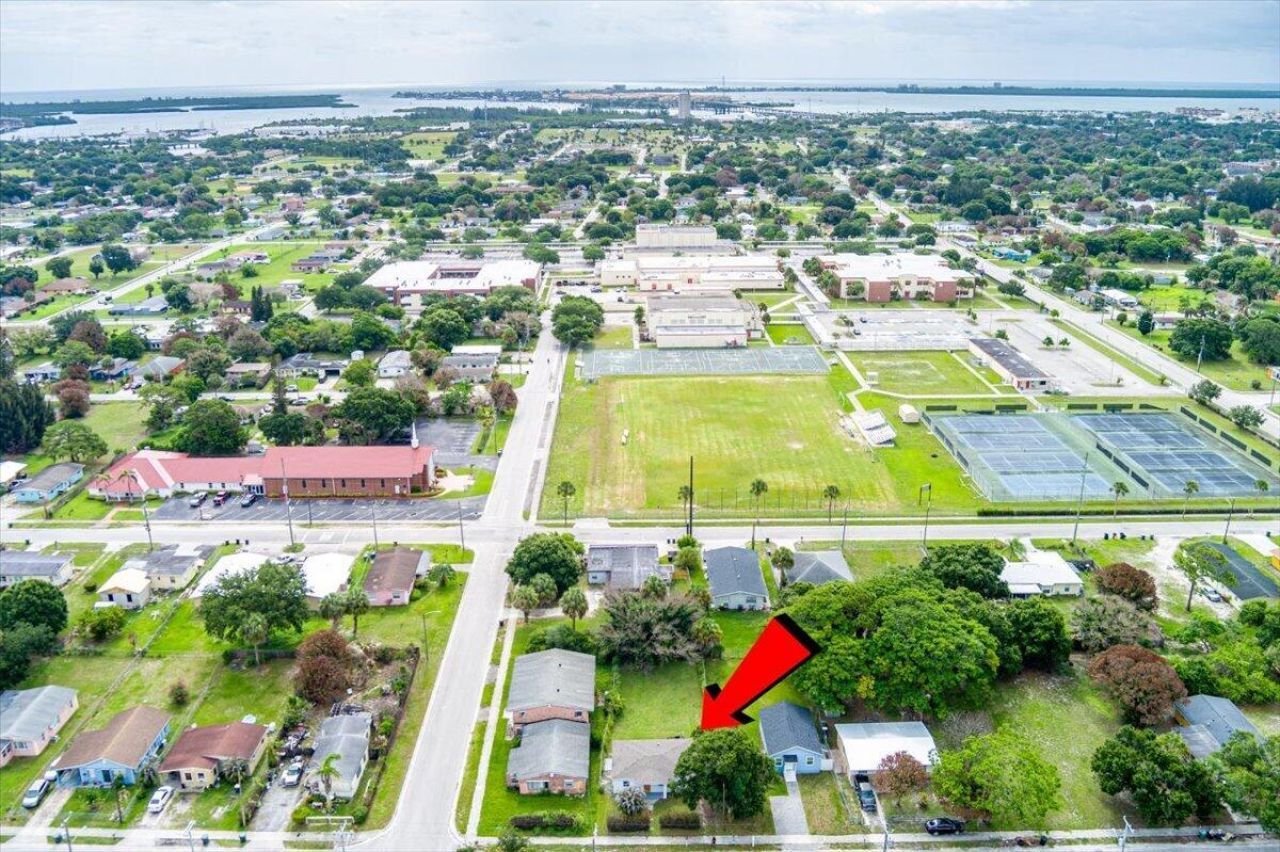 1110 N 22nd Street, Fort Pierce, FL 34950 Photo