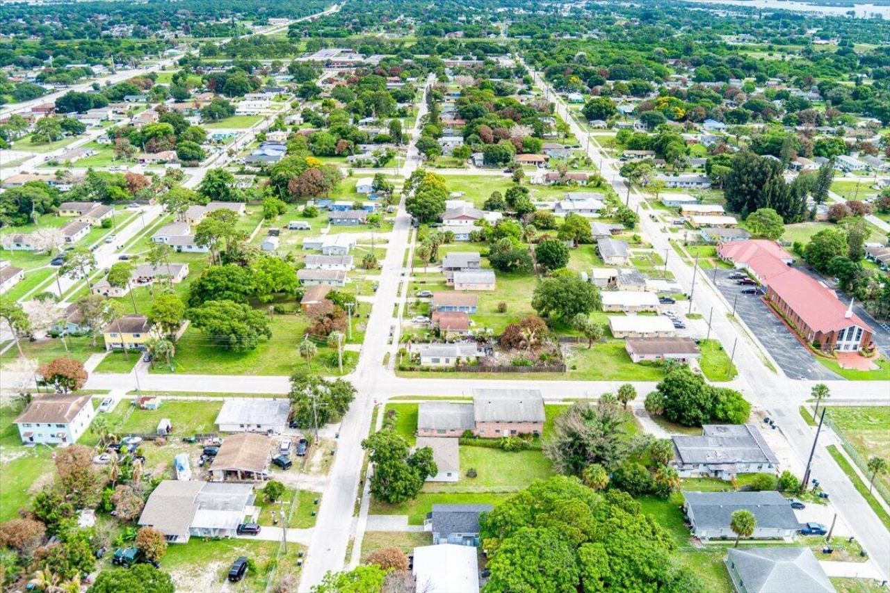 1110 N 22nd Street, Fort Pierce, FL 34950 Photo