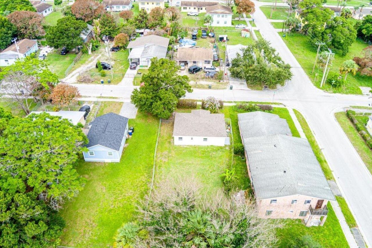1110 N 22nd Street, Fort Pierce, FL 34950 Photo