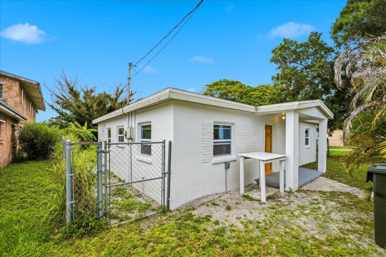 1110 N 22nd Street, Fort Pierce, FL 34950 Photo