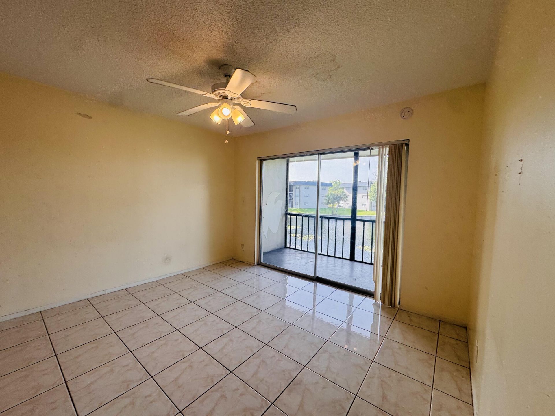 8025 S Colony Cir Circle, Unit 203, Tamarac, FL 33321 Photo
