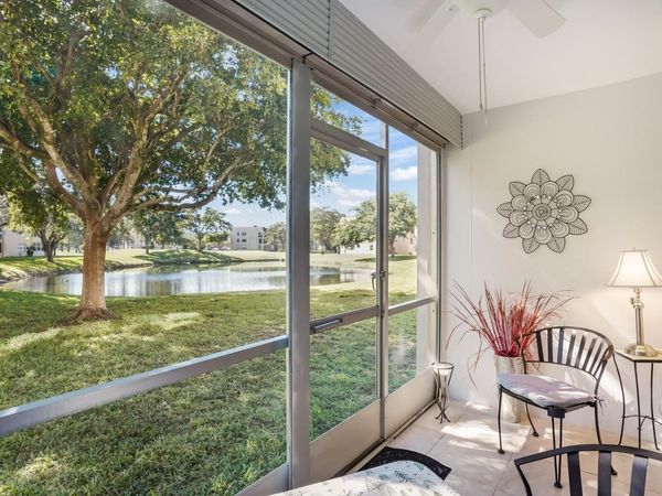 9281 Sunrise Lakes Boulevard, Unit 101, Sunrise, FL 33322