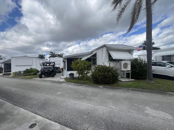 209 Eagle Drive E, Unit E, Briny Breezes, FL 33435