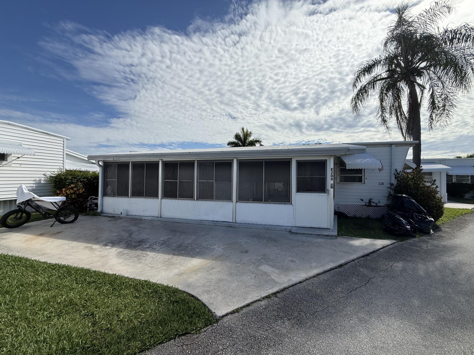 209 Eagle Drive E, Unit E, Briny Breezes, FL 33435 Photo