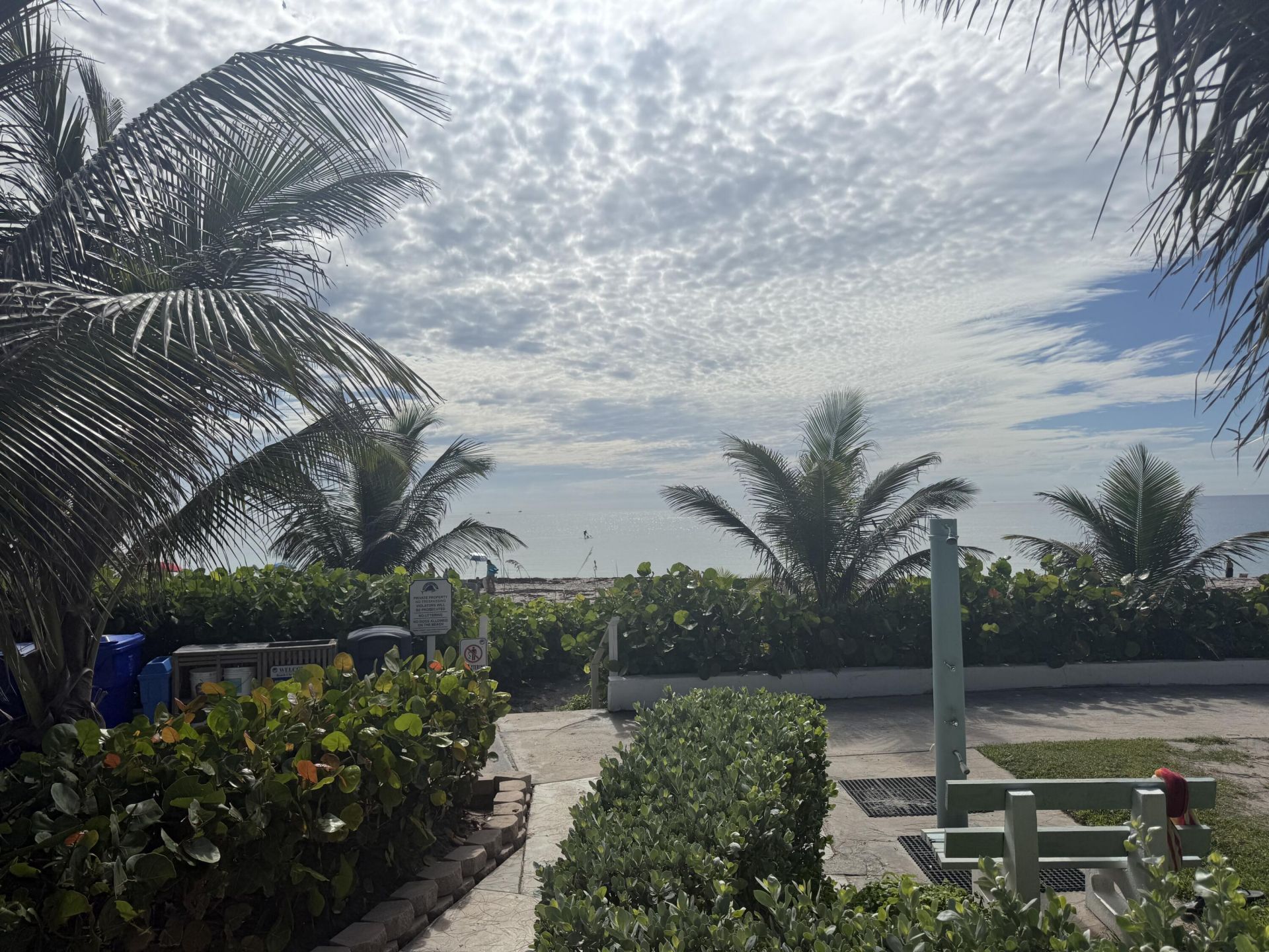 209 Eagle Drive E, Unit E, Briny Breezes, FL 33435 Photo