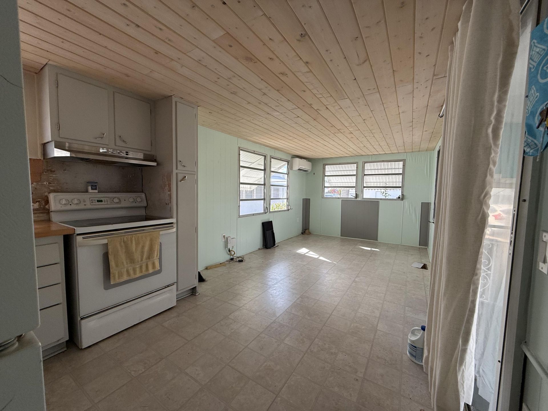 209 Eagle Drive E, Unit E, Briny Breezes, FL 33435 Photo