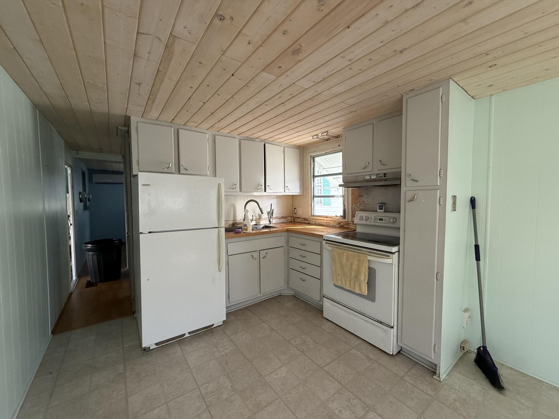209 Eagle Drive E, Unit E, Briny Breezes, FL 33435 Photo