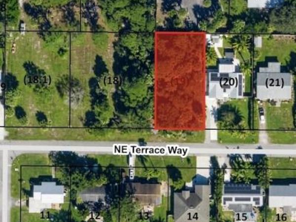 1115 NE Terrace Way, Jensen Beach, FL 34957