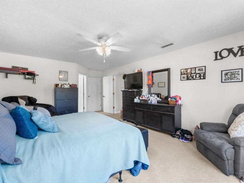 255 Easton Manor Drive, Monroe, OH 45050 Photo 24