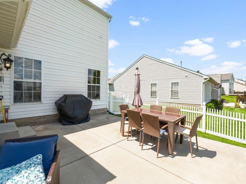 255 Easton Manor Drive, Monroe, OH 45050 Photo 37