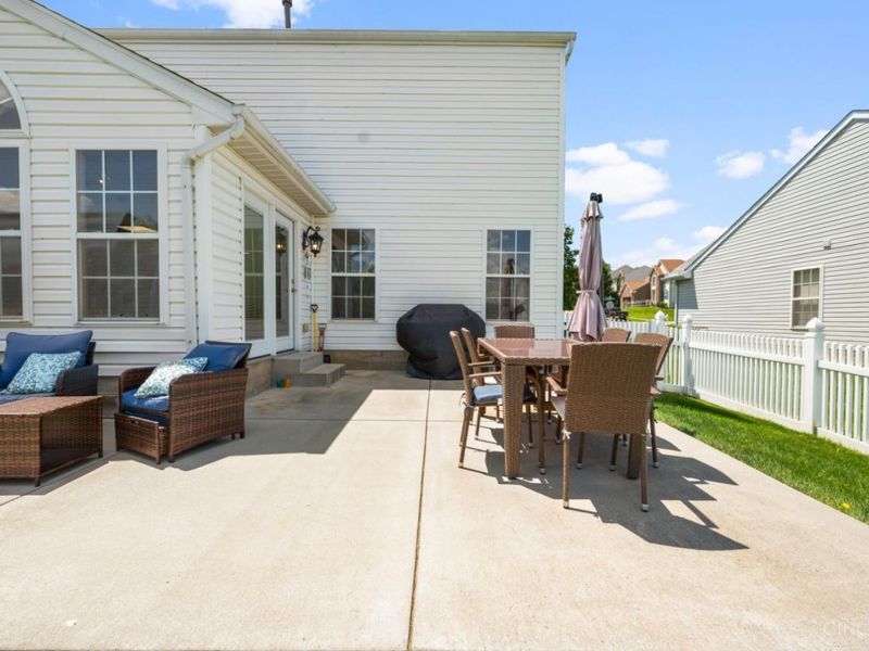 255 Easton Manor Drive, Monroe, OH 45050 Photo 38