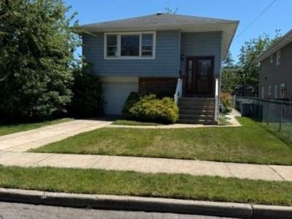 190 Hollywood Avenue, Valley Stream, NY 11581