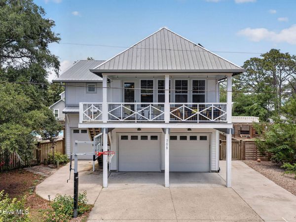 706 Tarboro Avenue, Carolina Beach, NC 28428