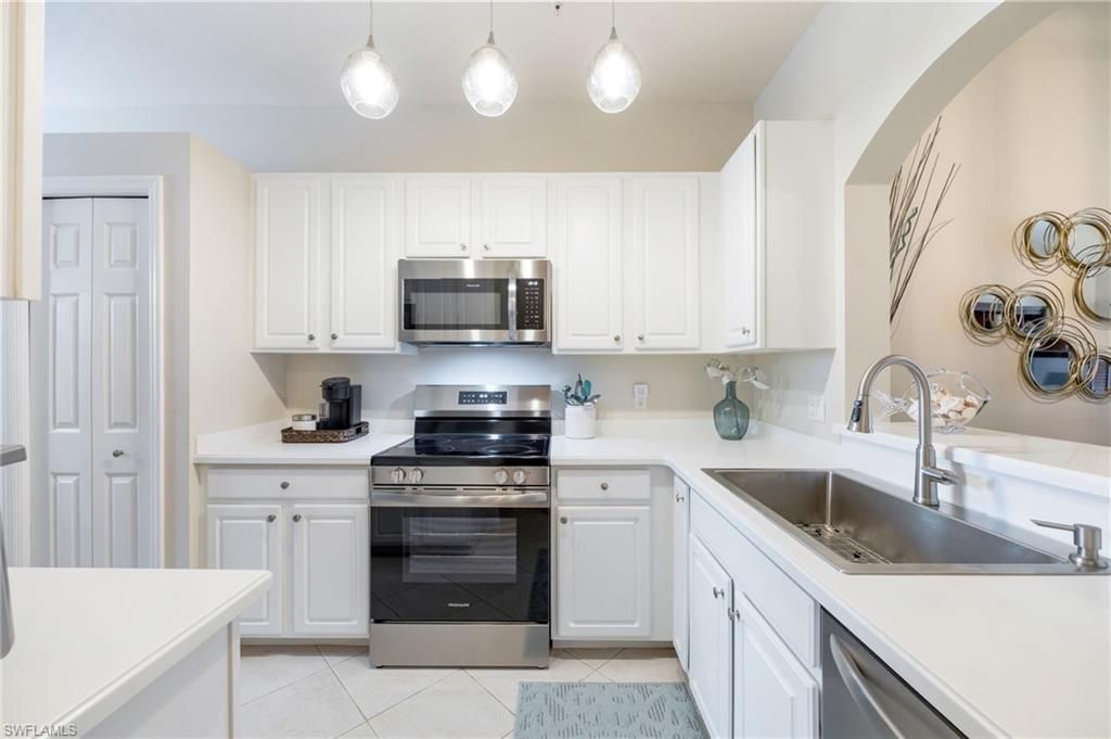 14130 Winchester Ct, Unit 1502, Naples, FL 34114 Photo