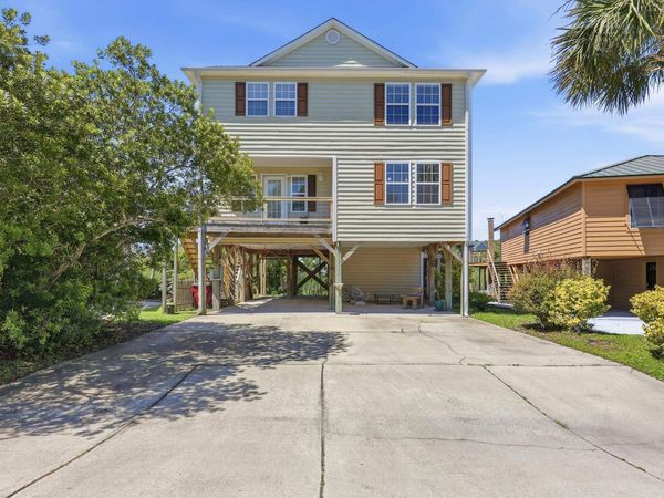 365 Marsh Pl., Murrells Inlet, SC 29576