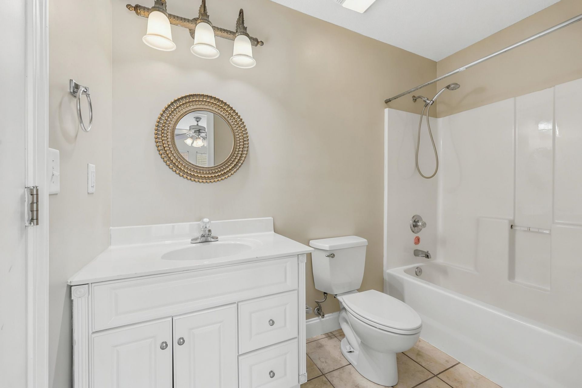 365 Marsh Pl.  Photo 12