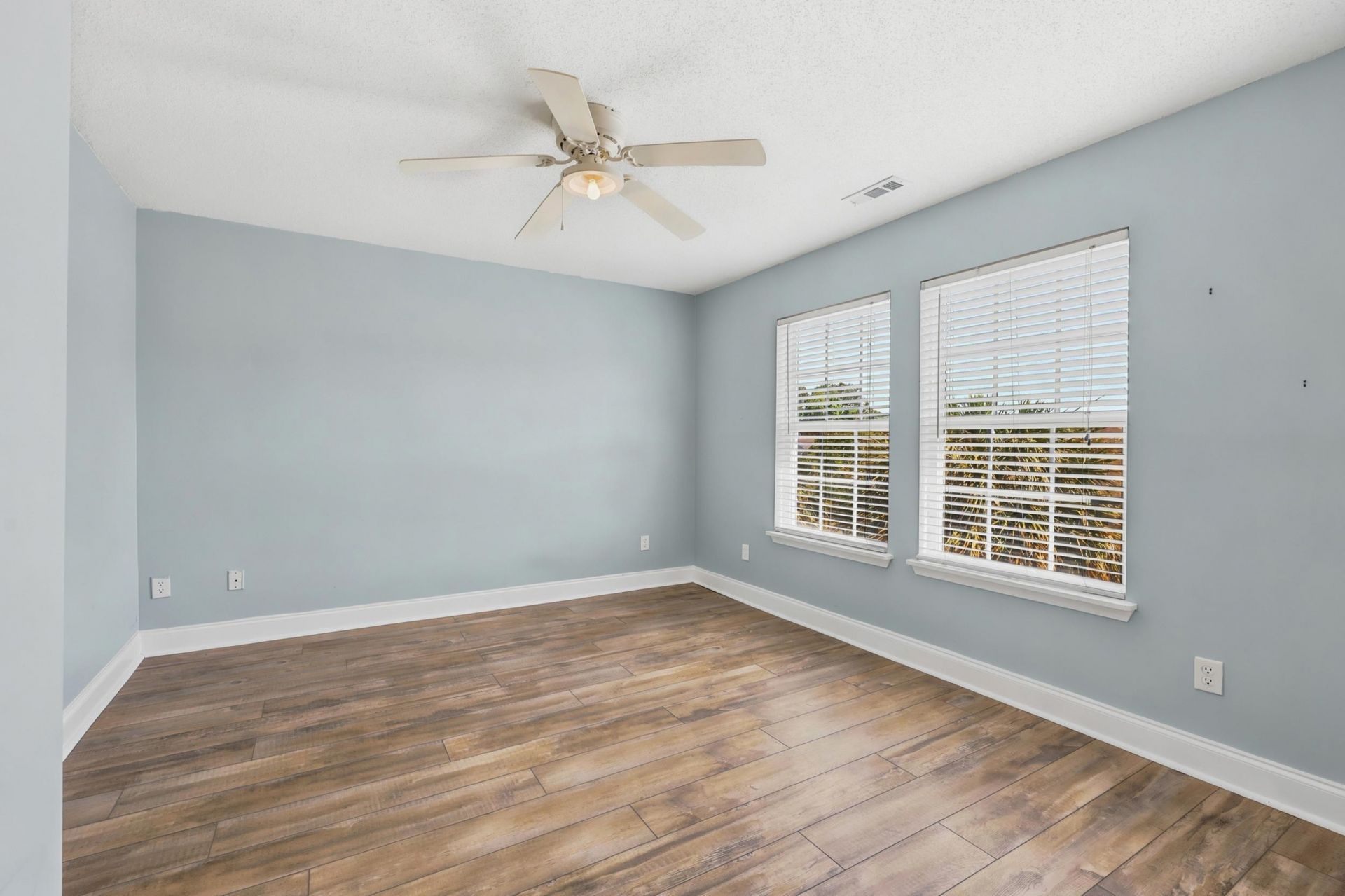 365 Marsh Pl.  Photo 29