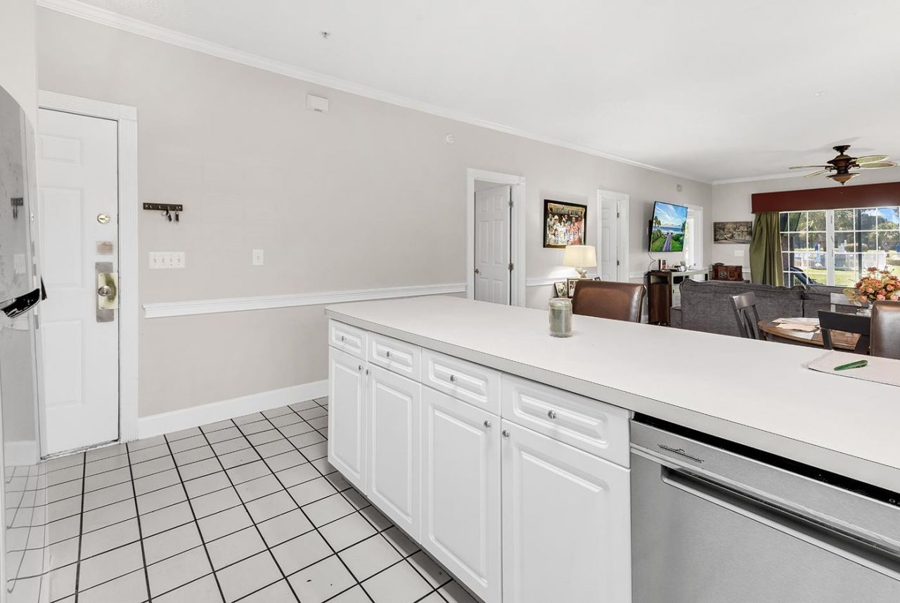 4827 Orchid Way Photo 10