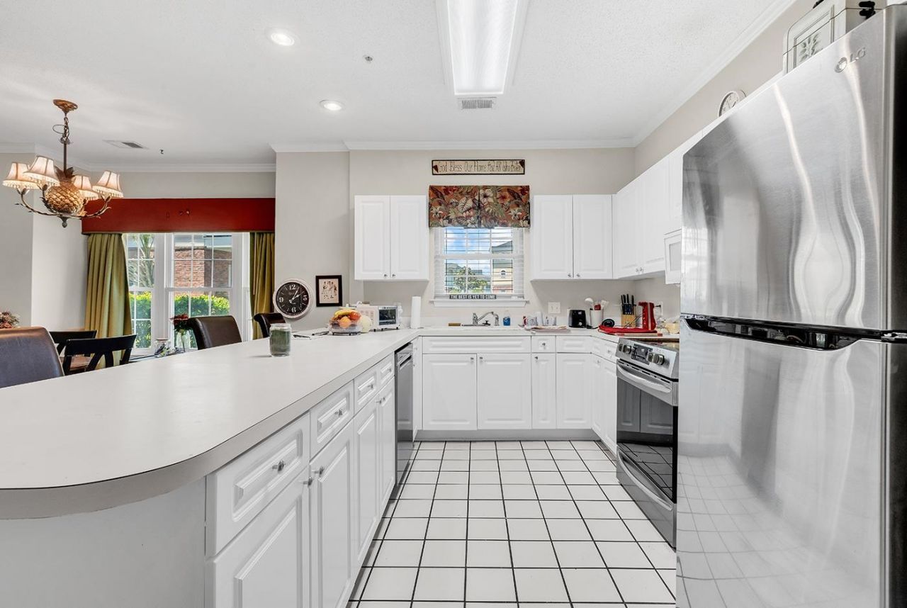 4827 Orchid Way Photo 6