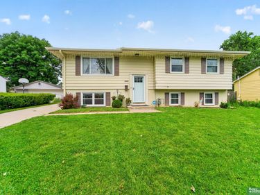 2842 S 117th Street, Omaha, NE 68144