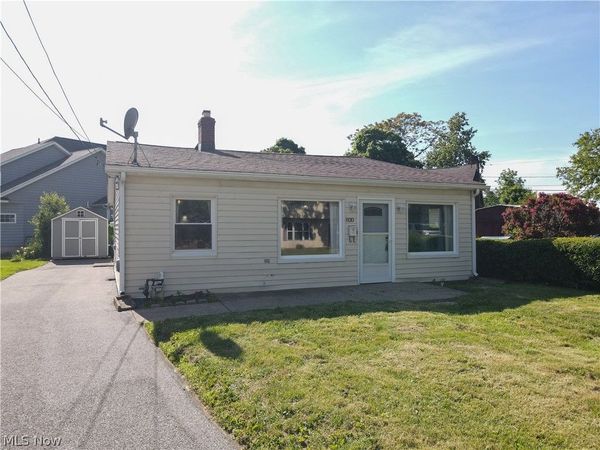 820 Peach Boulevard , Willoughby, OH 44094
