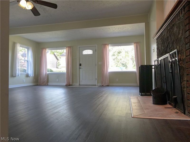 820 Peach Boulevard, Willoughby, OH 44094 Photo 4