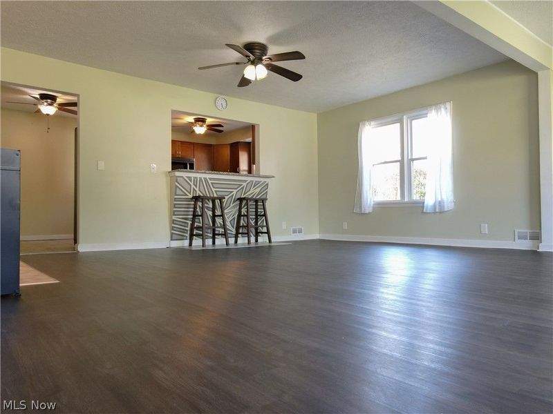 820 Peach Boulevard, Willoughby, OH 44094 Photo 9