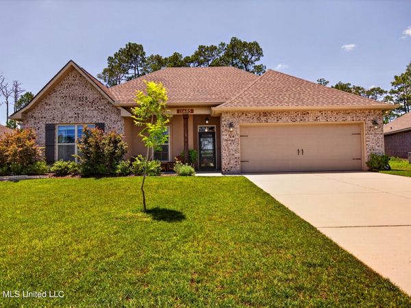 11685 Brookstone Drive, Ocean Springs, MS 39564
