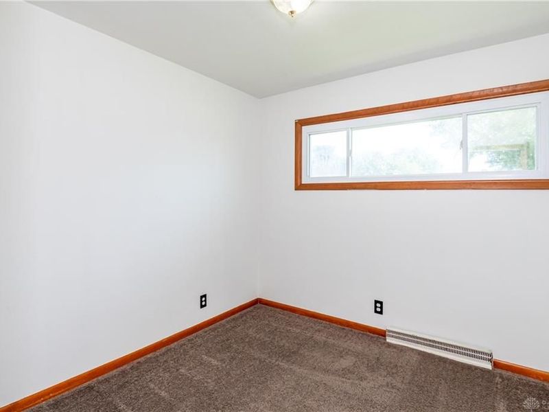 810 Meadow Lane, Troy, OH 45373 Photo 13
