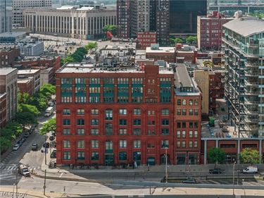 635 W Lakeside Avenue , Unit 402, Cleveland, OH 44113