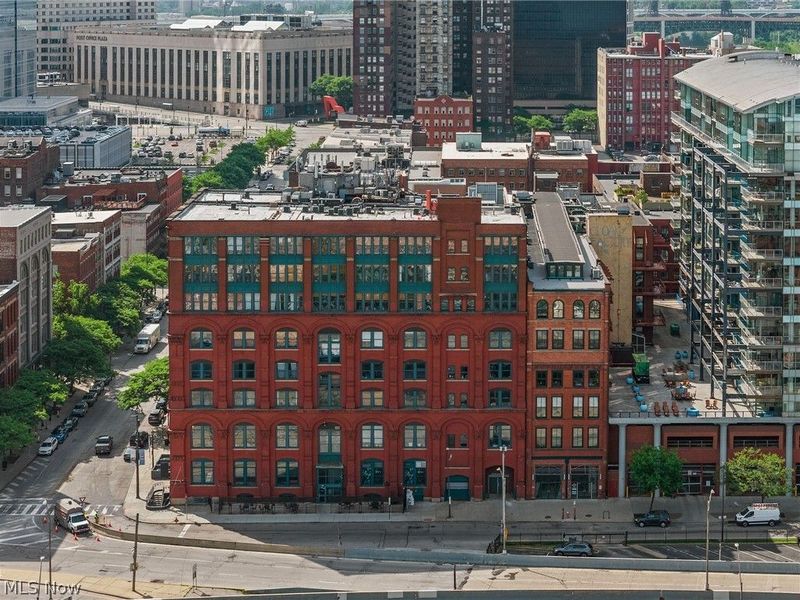 635 W Lakeside Avenue , Unit 402, Cleveland, OH 44113 Photo 1