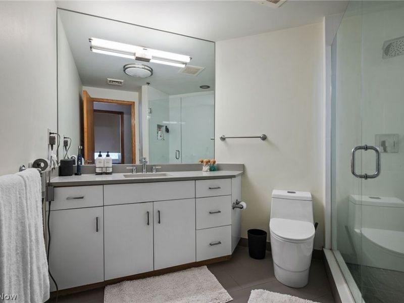 635 W Lakeside Avenue , Unit 402, Cleveland, OH 44113 Photo 17