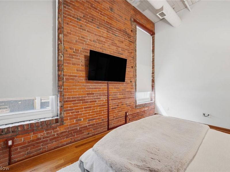 635 W Lakeside Avenue , Unit 402, Cleveland, OH 44113 Photo 22