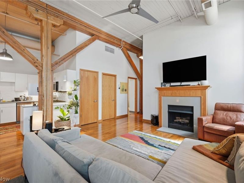 635 W Lakeside Avenue , Unit 402, Cleveland, OH 44113 Photo 9