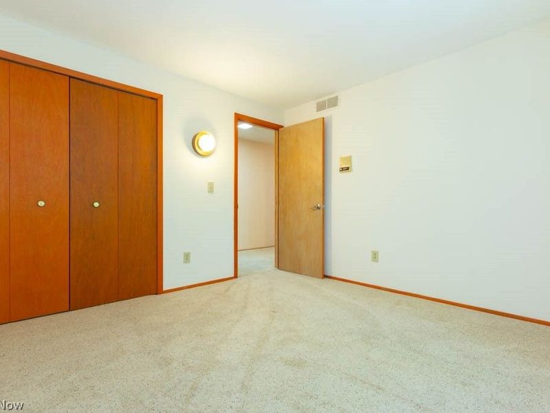 7360 Ledgewood Drive, Kirtland, OH 44094 Photo 27